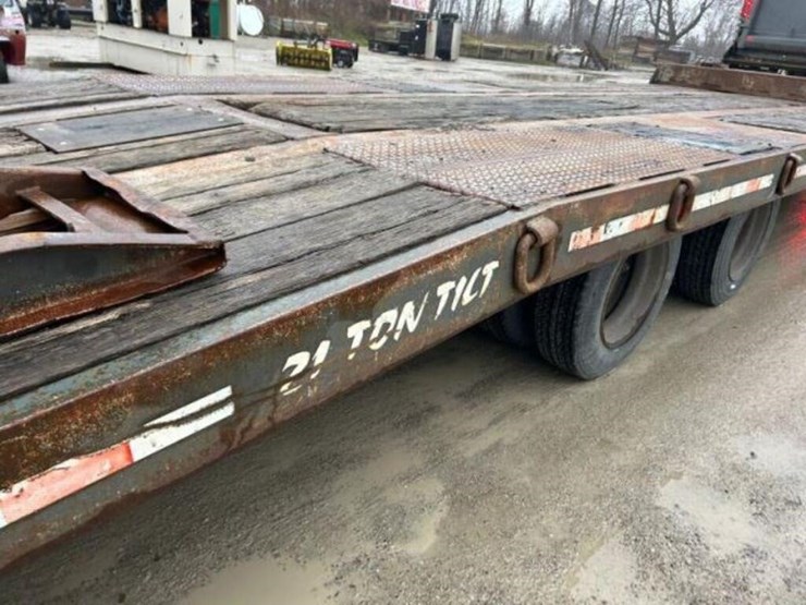 2002-bws-trailer-image-18