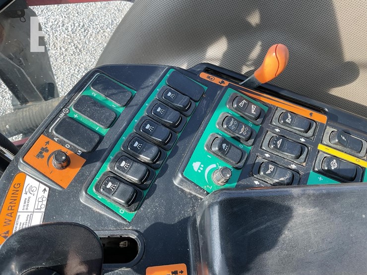 case-ih-patriot-3330-image-54