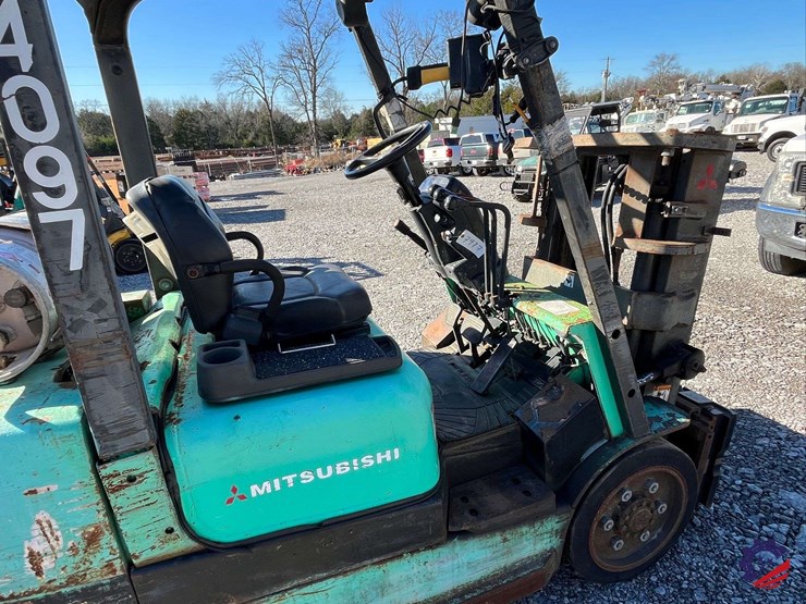 mitsubishi-fgc25k-image-20