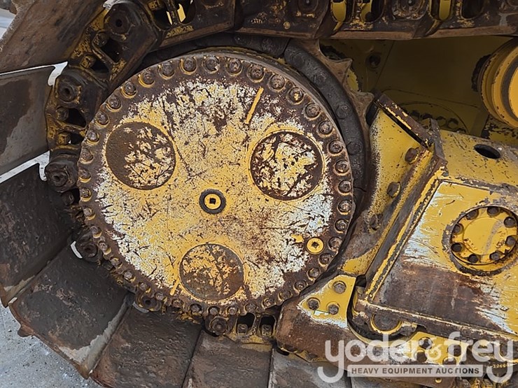 2019-deere-850l-lgp-image-26