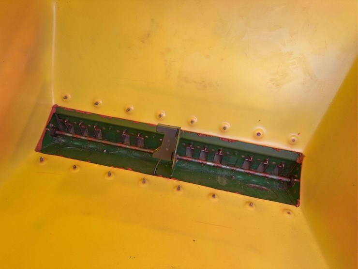 2011-john-deere-1990-image-52