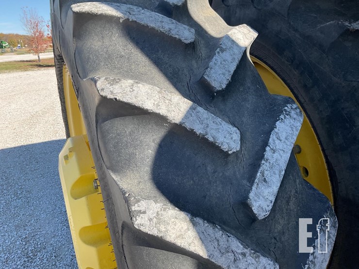 john-deere-8335r-image-19