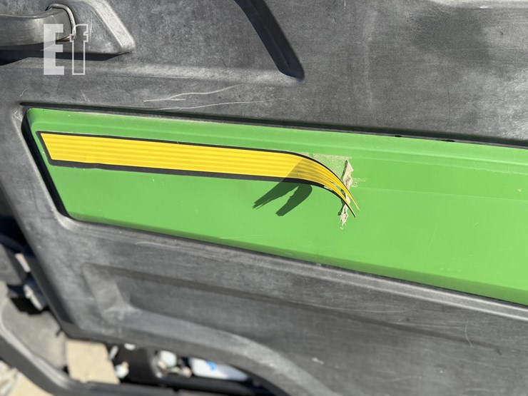 john-deere-gator-xuv-835m-image-21