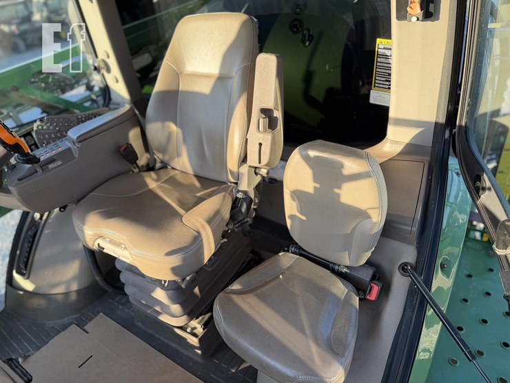 john-deere-r4038-image-31