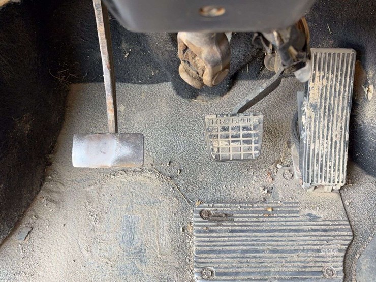 1999-mack-cl713-image-44