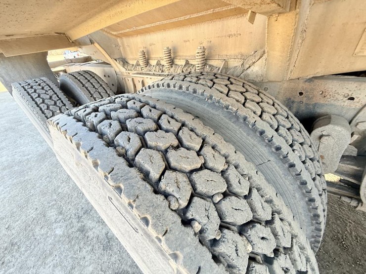 ford-ltl9000-image-60