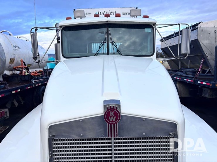 kenworth-t600a-image-20