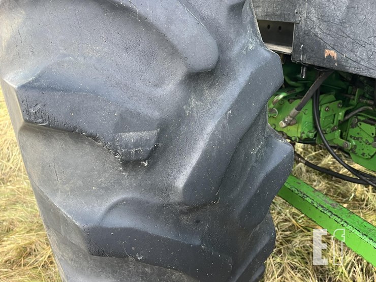 john-deere-3155-image-25