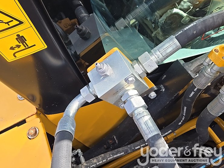 2023-sany-sy225-image-73