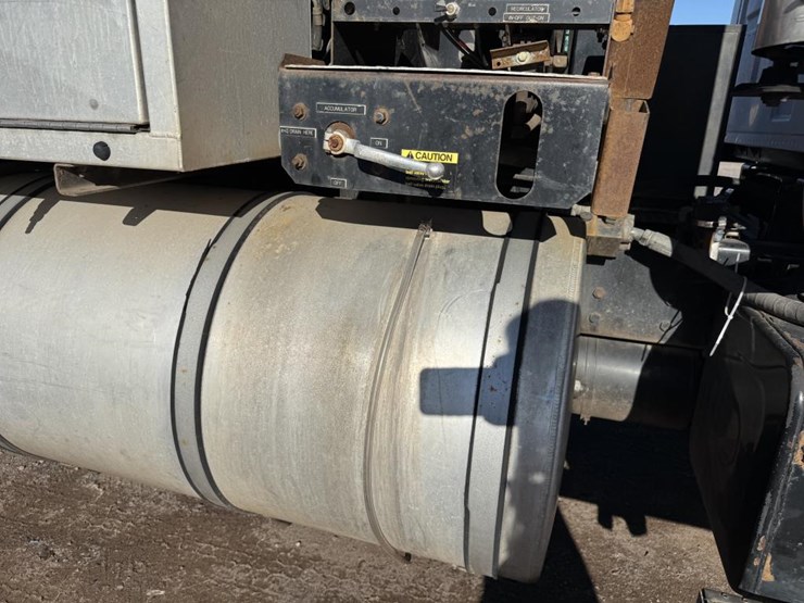 2002-vactor-2100-image-32