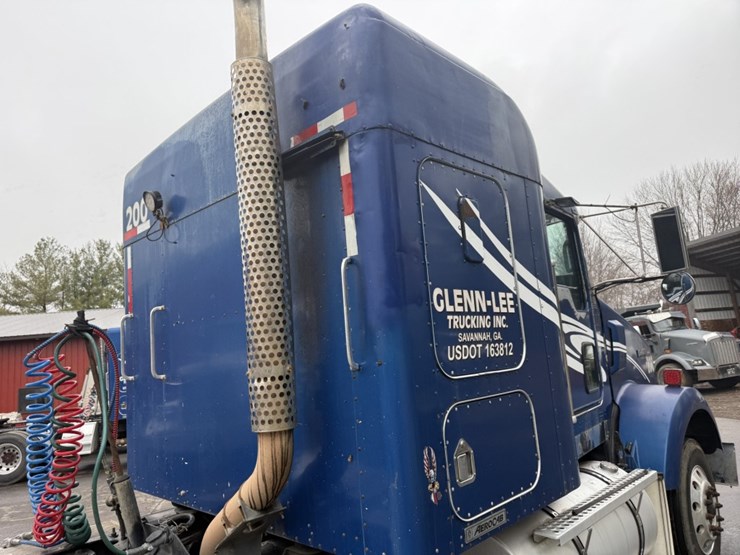 2003-kenworth-t800-image-39