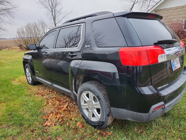 gmc-terrain-sle-image-3