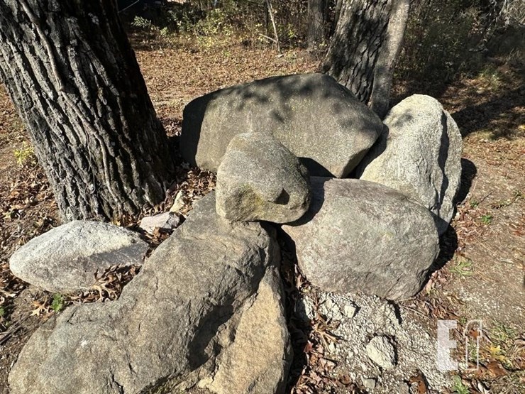 large-boulders-image-2