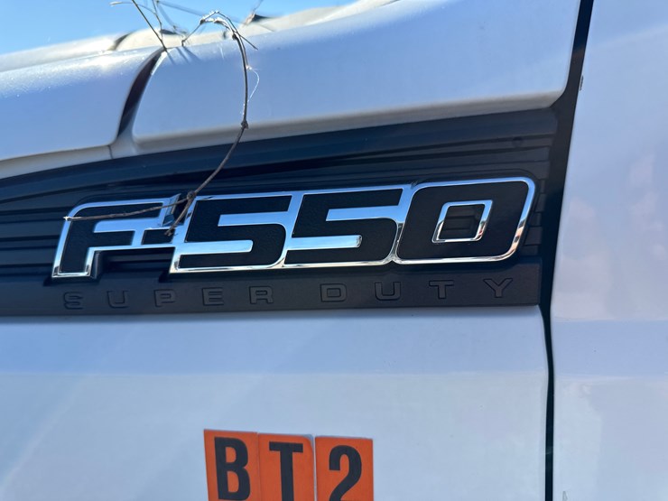 2012-ford-f550-image-43