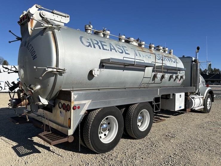 2005-kenworth-t800-image-5