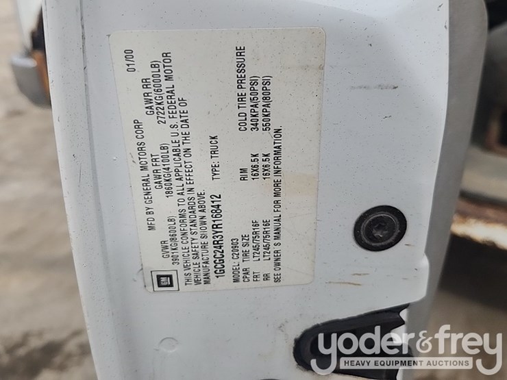 2000-chevrolet-2500-image-28