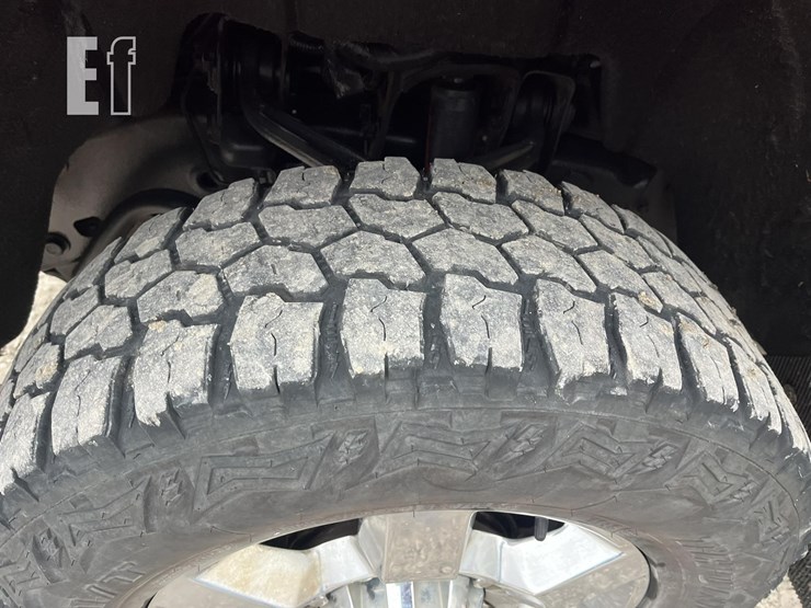 chevrolet-silverado-2500hd-lt-image-11