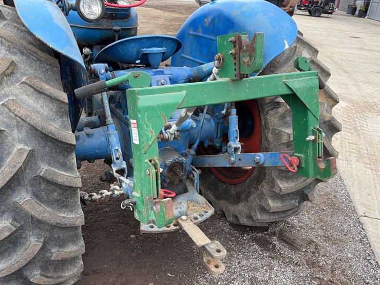 ford-tractor-image-16