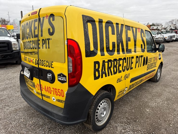 2015-ram-promaster-city-image-3