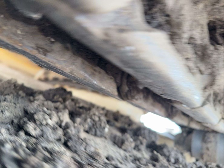 2012-komatsu-pc138-image-17