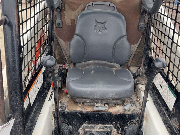 2007-bobcat-s130-image-20
