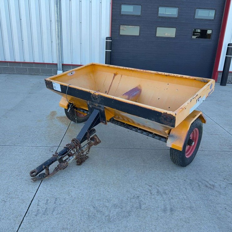 Epoke 6' Seeder/Fertilizer Cart