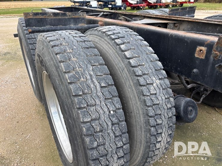 1986-mack-rd686-image-51