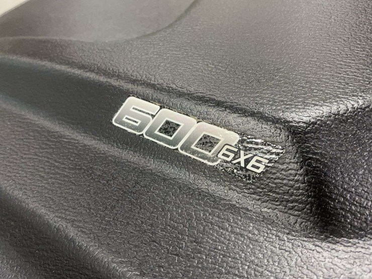 2020-argo-600-frontier-amphibious-6-wheeler-image-26