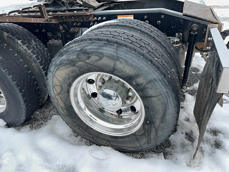 2012-mack-gu713-granite-truck-tractor-vn:1m1ax07yxcm011032-image-13