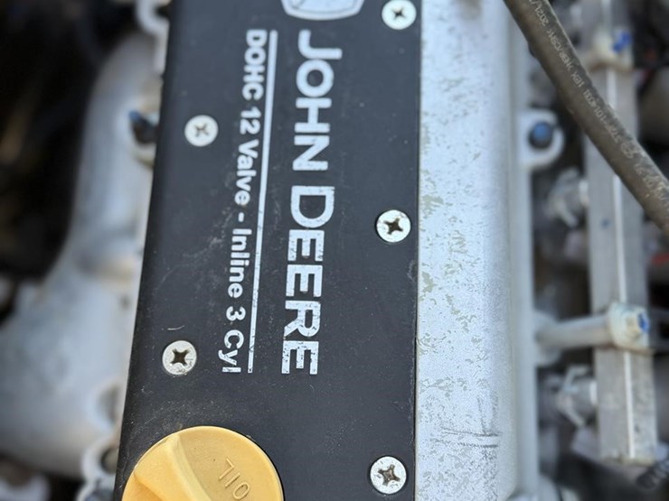 john-deere-gator-xuv-835m-image-29