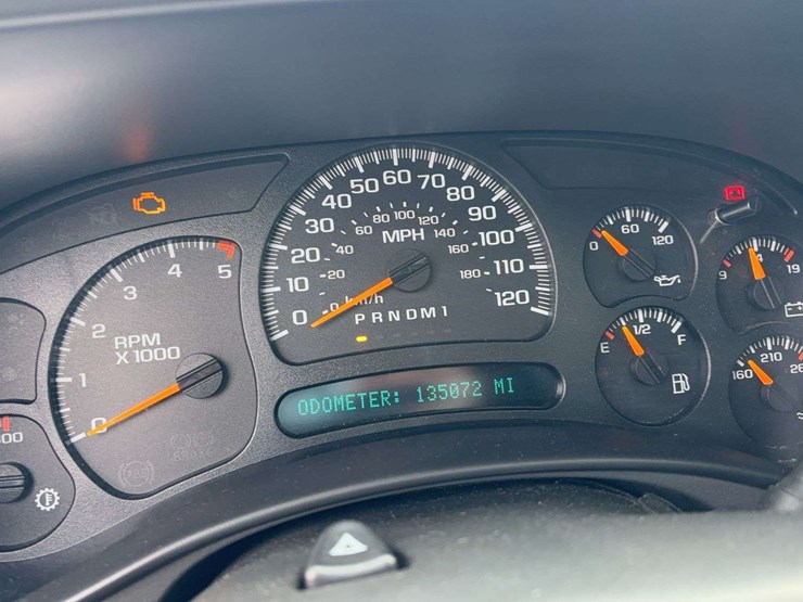 2006-gmc-2500-image-35