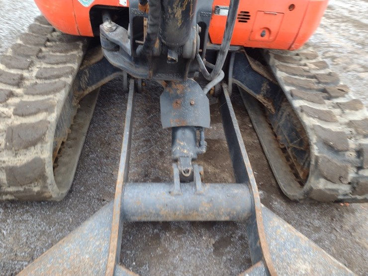 kubota-kx057-image-22