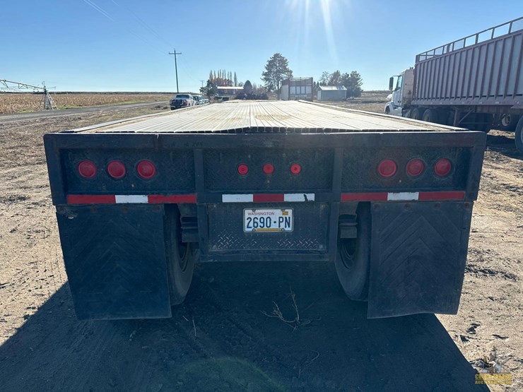 1962-peerless-24'-flatbed-trailer-image-4