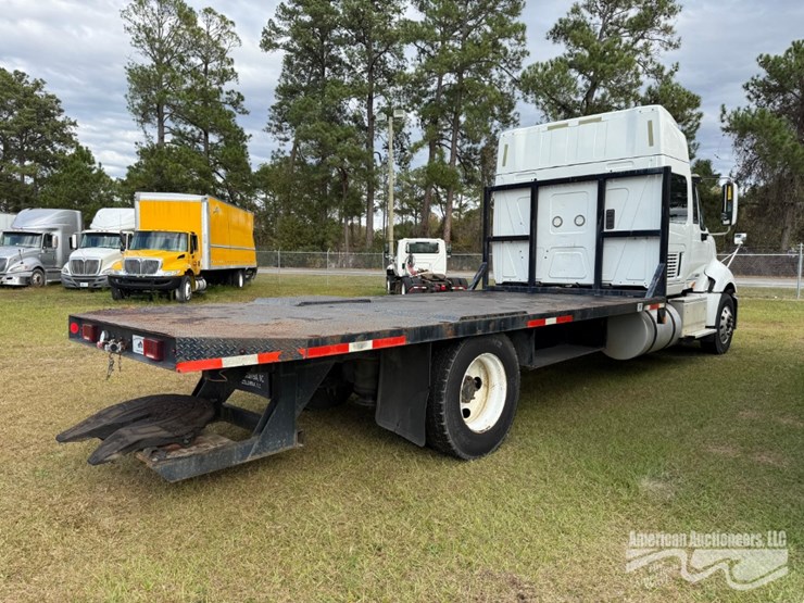 2017-international-prostar-image-4