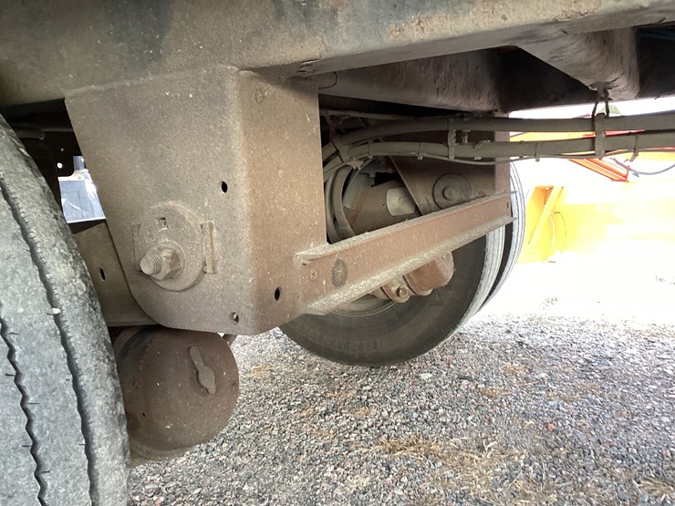 #4675-•-2014-merrit-cattle-trailer-image-18