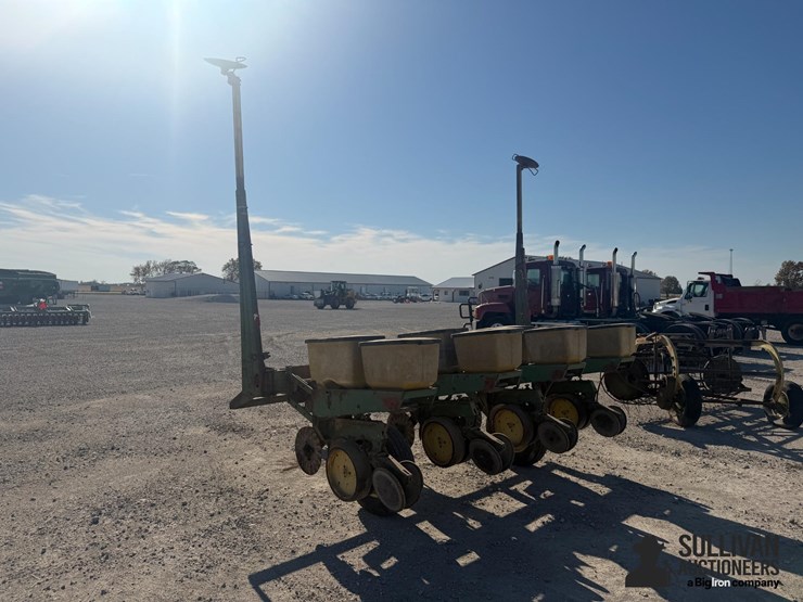 john-deere-7000-image-7