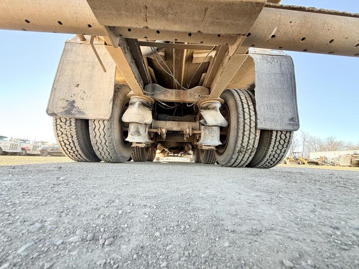 ford-ltl9000-image-47