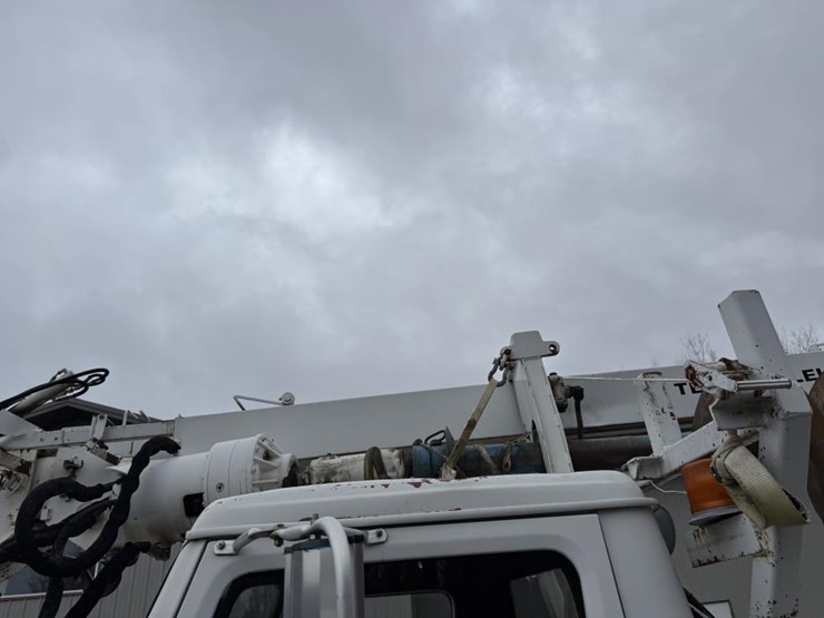 2001-international-4900-image-33