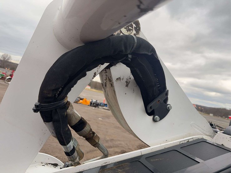 2024-bobcat-t650-image-25