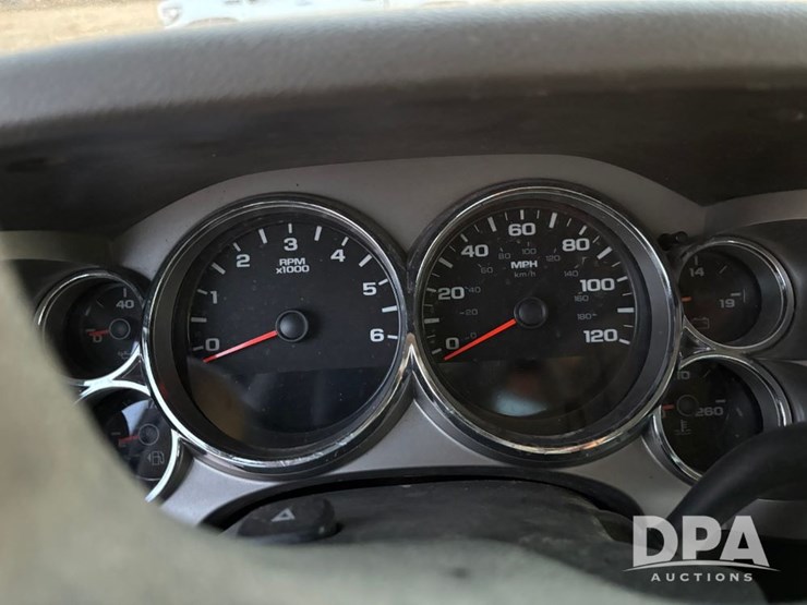 2009-chevrolet-3500hd-image-69