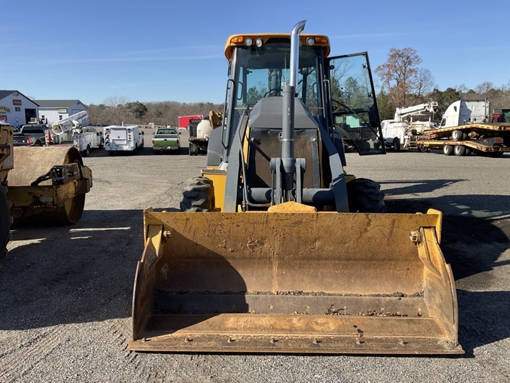 john-deere-310-image-2