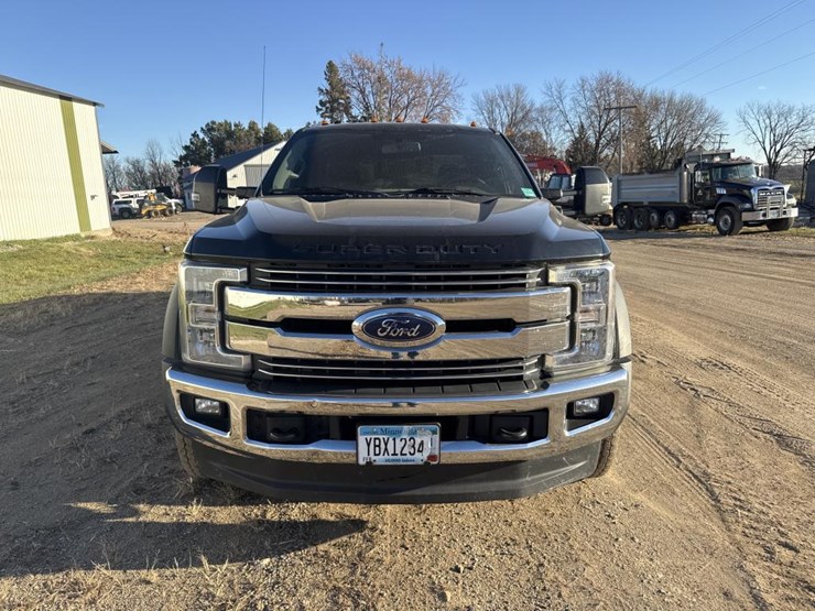 2018-ford-f450-image-8