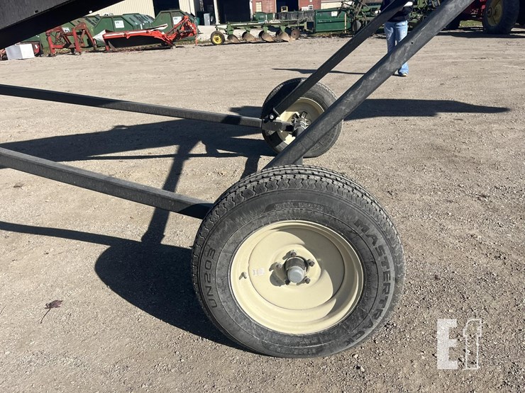 universal-1837-binbuster-field-loader-td-image-17