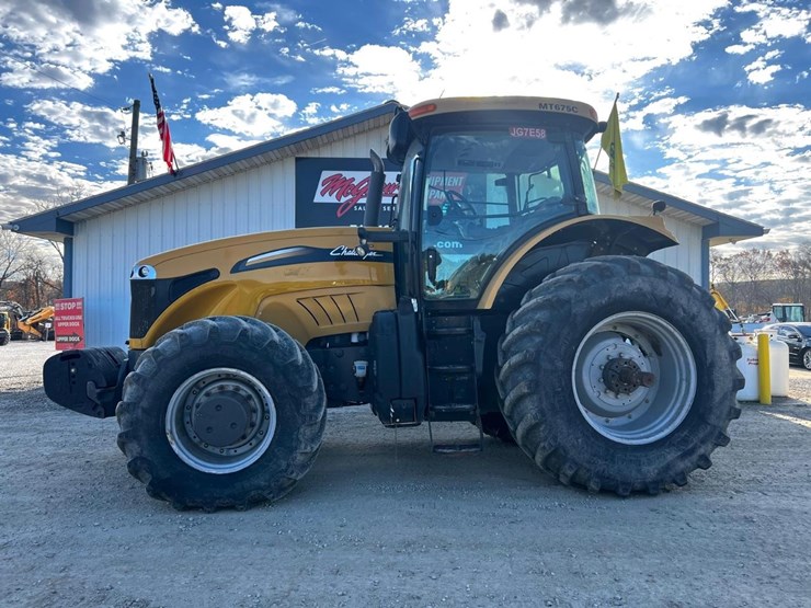 2011-challenger-mt675c-image-1