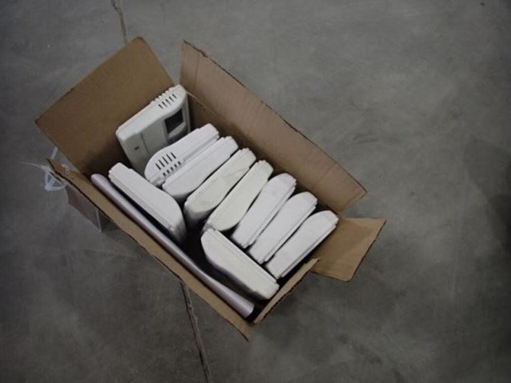 qty-of-(10)-simple-comfort-pro-thermostats-image-3