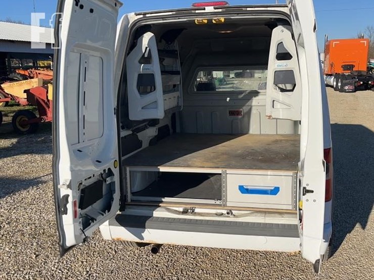 ford-transit-connect-image-12