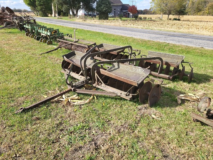 rolling-tractor-tandem-disk-image-7