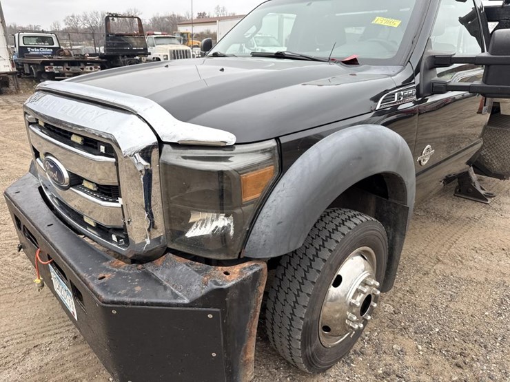 ford-f550-xlt-image-11