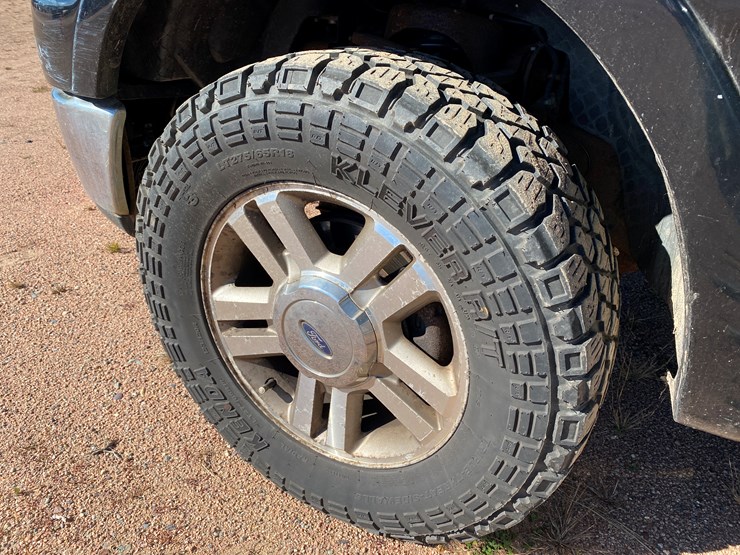 ford-f150-lariat-image-9