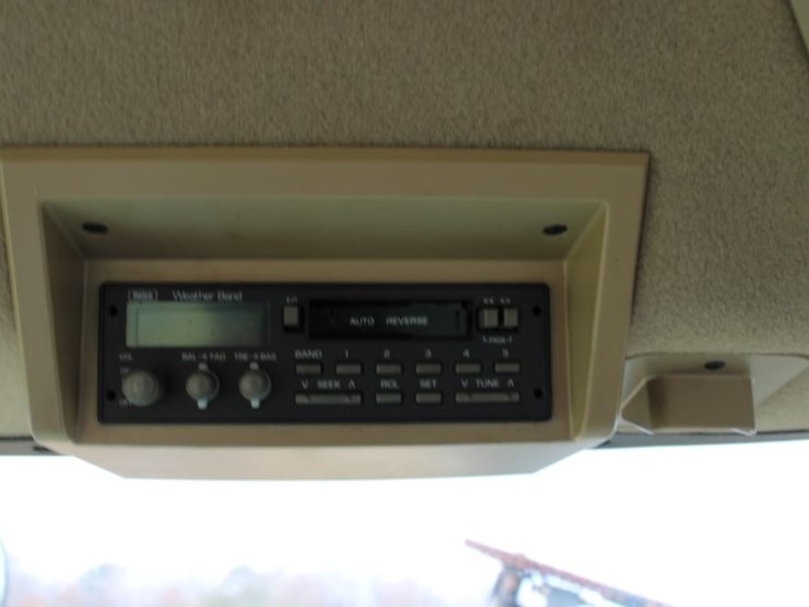 john-deere-4700-image-21